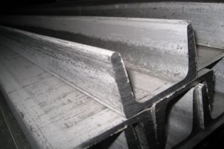 Stainless Steel C Channels, U Channels Manufacturers, Exporters, Suppliers - SS 304 Channels, SS 316L Channels Stainless-Steel-Channels-Manufacturers-Exporters-Suppliers